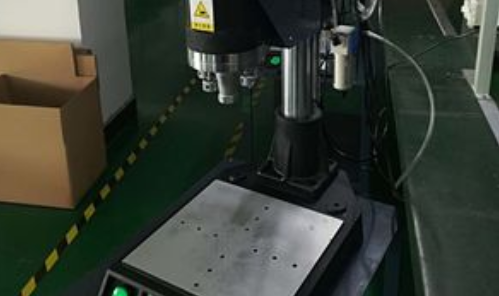 超声波塑料焊接设备焊头.png